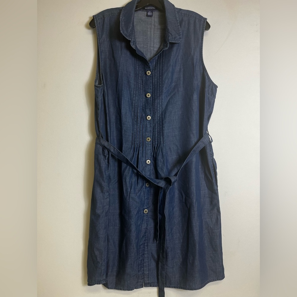 Junior “Missy” Bandolino Denim Dress Size XL Lightweight Denim w/ 2 Side Pockets